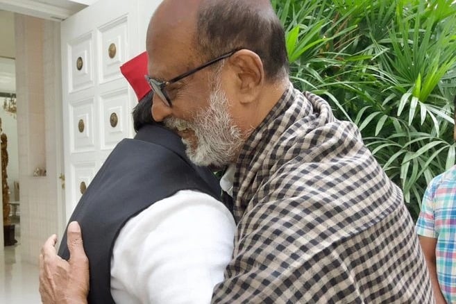 Rajinikanth meets Akhilesh Yadav after 9 years greets him with a hug