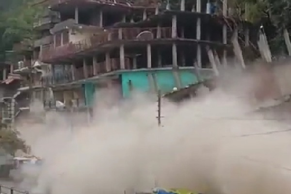 At least 10 under-construction buildings collapse in Himachal