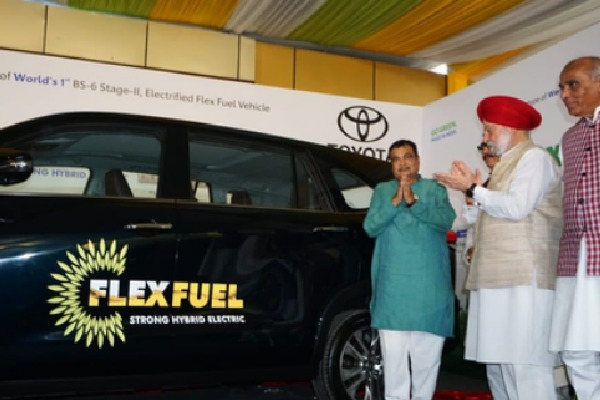 Gadkari unveils world's first prototype car, says biofuel will eradicate stubble burning almost to nil
