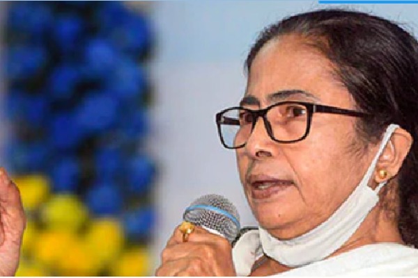 Mamta Banerjee taunt on LPG cylinder being cheaper by Rs 200