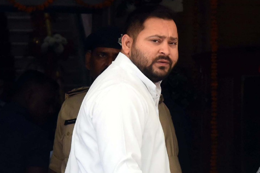 Centre reduced LPG prices in response to pressure of INDIA, says Tejashwi