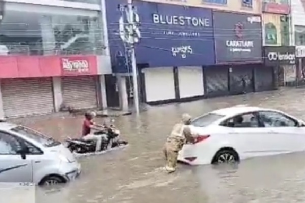 Heavy rain brings Hyderabad to its knees