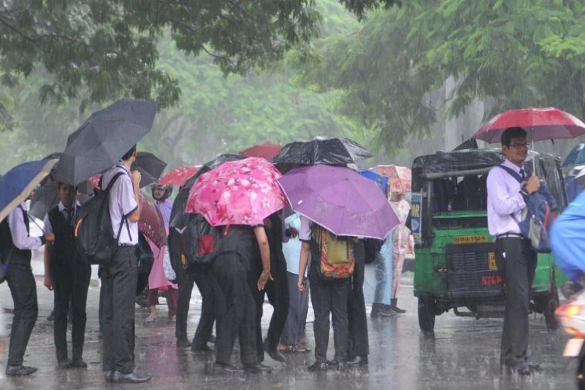 Schools declared holiday in hyderabad on account of heavy rains
