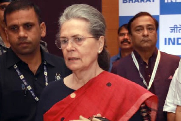 Sonia writes to PM Modi, flags 9 issues for Parliament special session