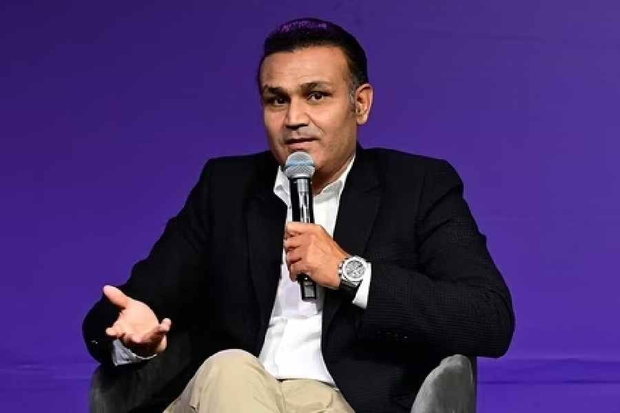 There are good people in both national parties and also many incompetent people in both parties admits sehwag