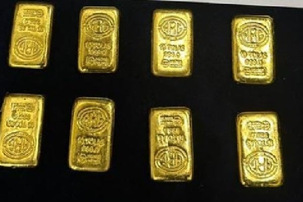 Hyderabad: Passenger, airport staff arrested in gold smuggling case