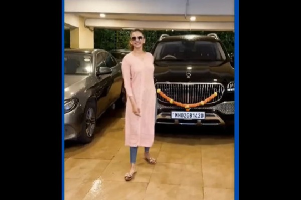 Rakul Preet Singh bought new car