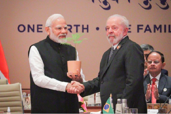 PM Modi announces closure of Delhi G20 Summit, hands over ceremonial gavel to Brazil Prez