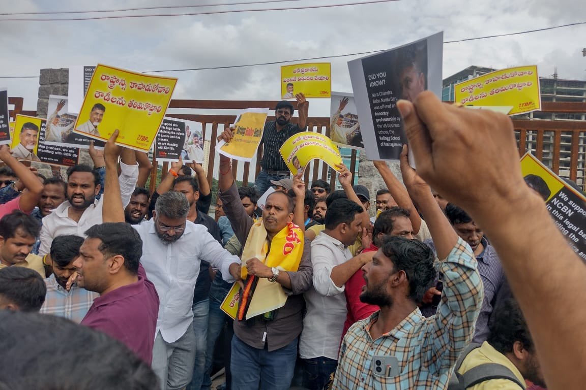 Techies in Hyderabad come out in support of Chandrababu Naidu