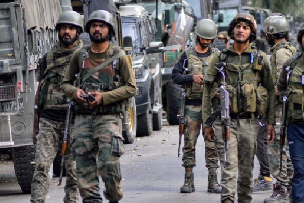 Jammu Kashmir encounter Day 3 Soldier dies of injuries fresh blasts firing