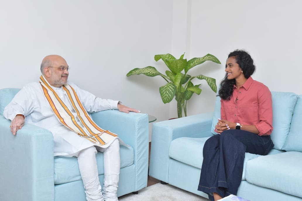 PV Sindhu met Amit Shah in Hyderabad