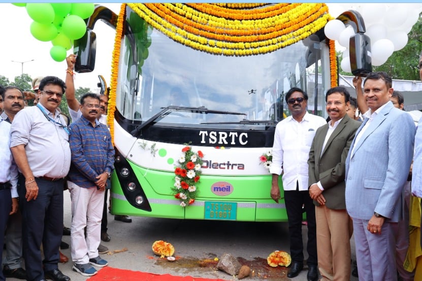 Elecrict buses in Hyderabad IT corridor