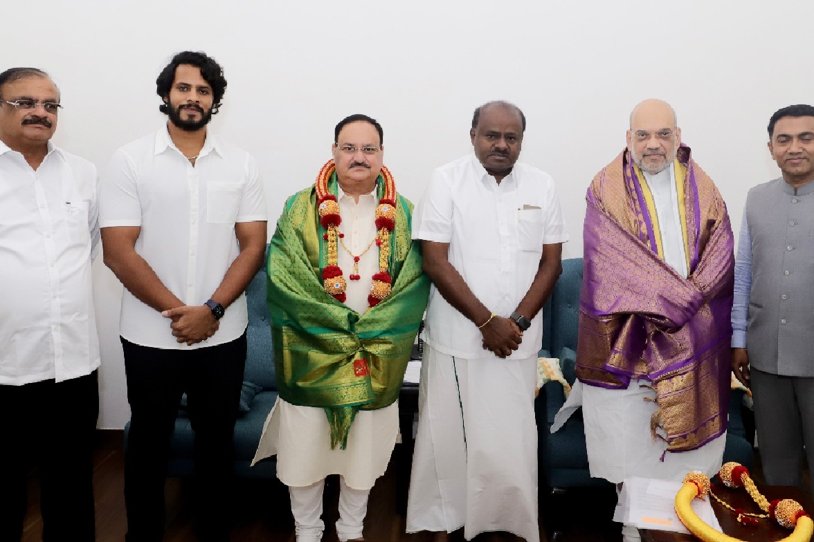 Kumaraswamy party JDS joins NDA