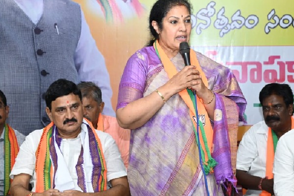 Purandeswari again talks about alliance with pawan kalyan