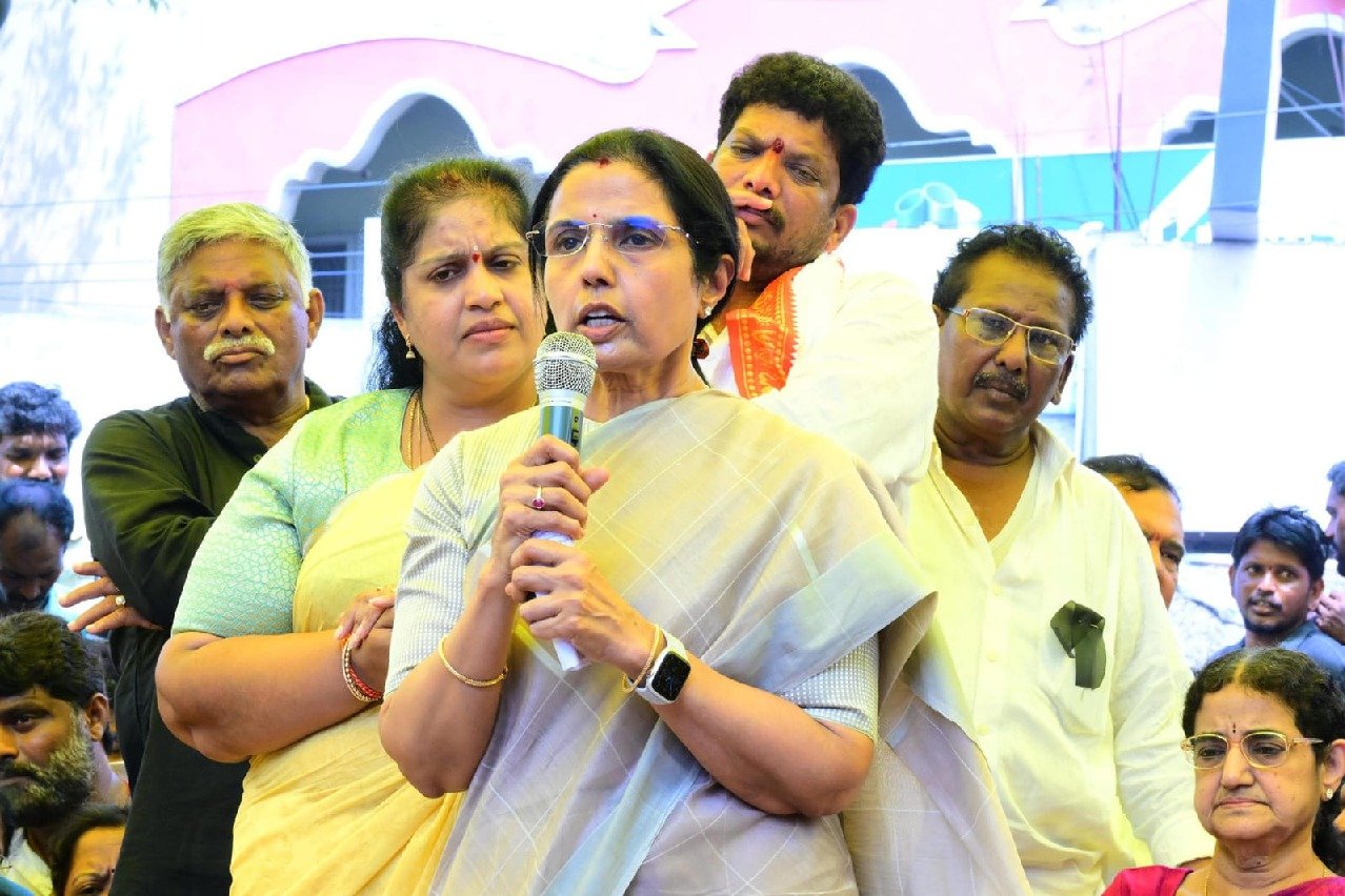 Nara Bhuvaneswari says chandrababu will fight for people
