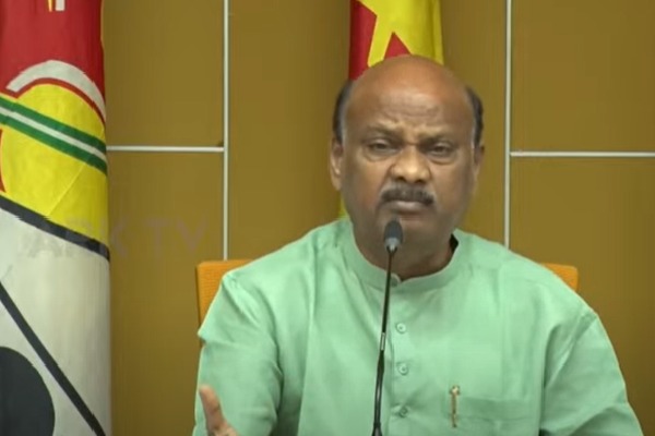 Ayyanna Patrudu fires at Kodali Nani