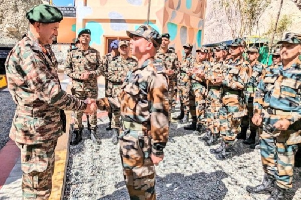 Northern Command chief visits forward areas in Ladakh