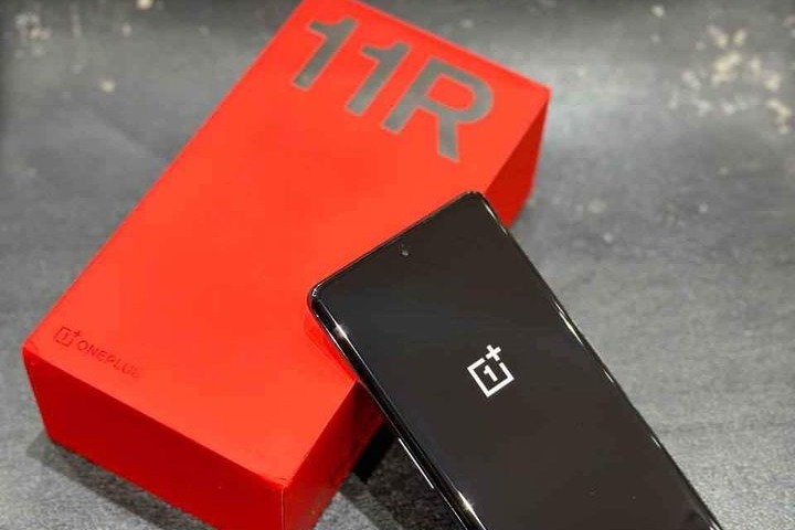 OnePlus 11R deal revealed price will effectively drop to Rs 34999 in Amazon 