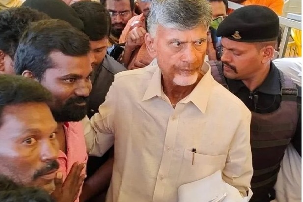 Supreme Court adjourns Chandrababu Quash Petition