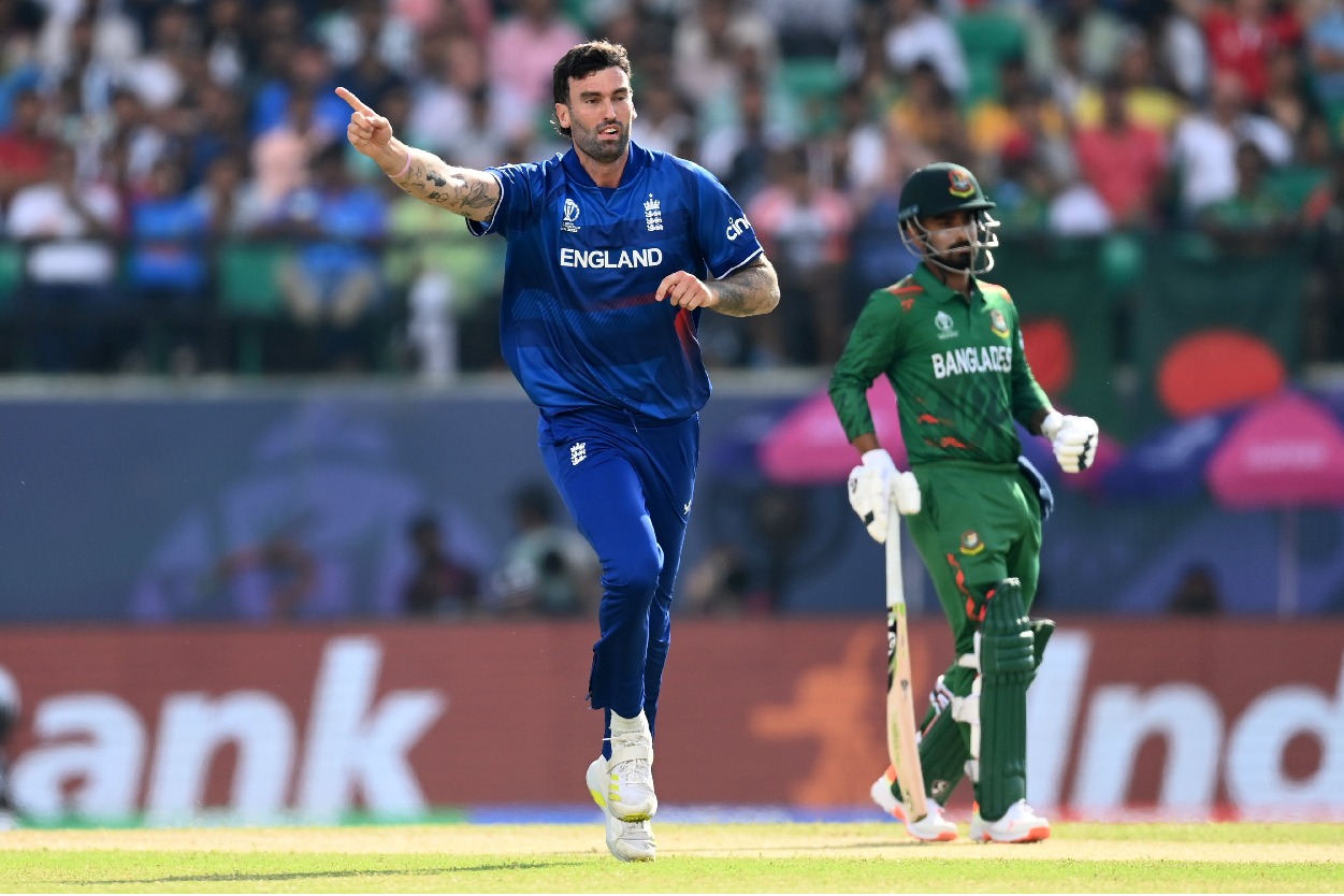 England claims massive victory against Bangladesh 