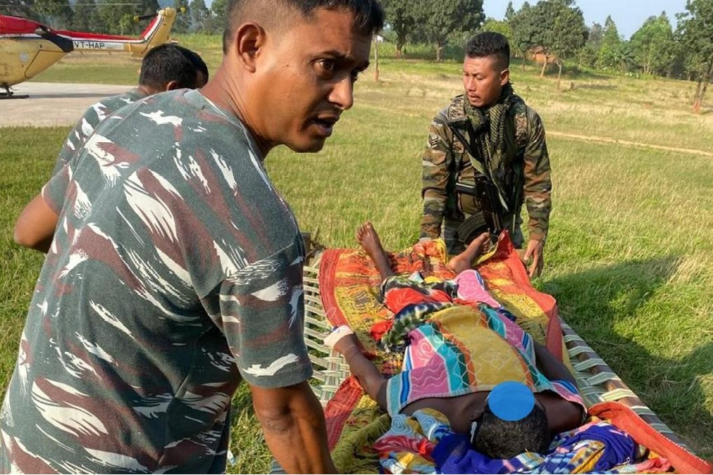 Security personnel walk 5 km carrying injured Maoist on their shoulders to save his life