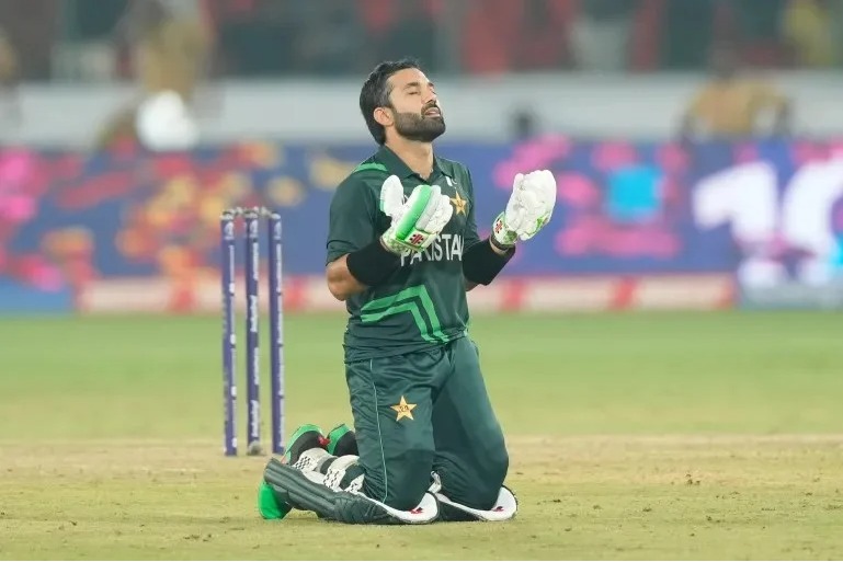 Complaint Filed Against Pakistan Cricketer Mohammad Rizwan for Offering Namaz on Field