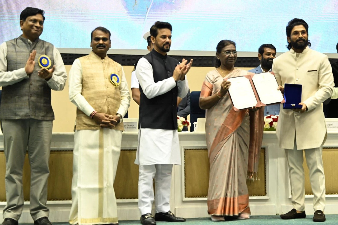 Allu Arjun gives his national award credit to director Sukumar