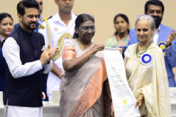 PM Modi congratulates Waheeda Rehman for Dadasaheb Phalke award