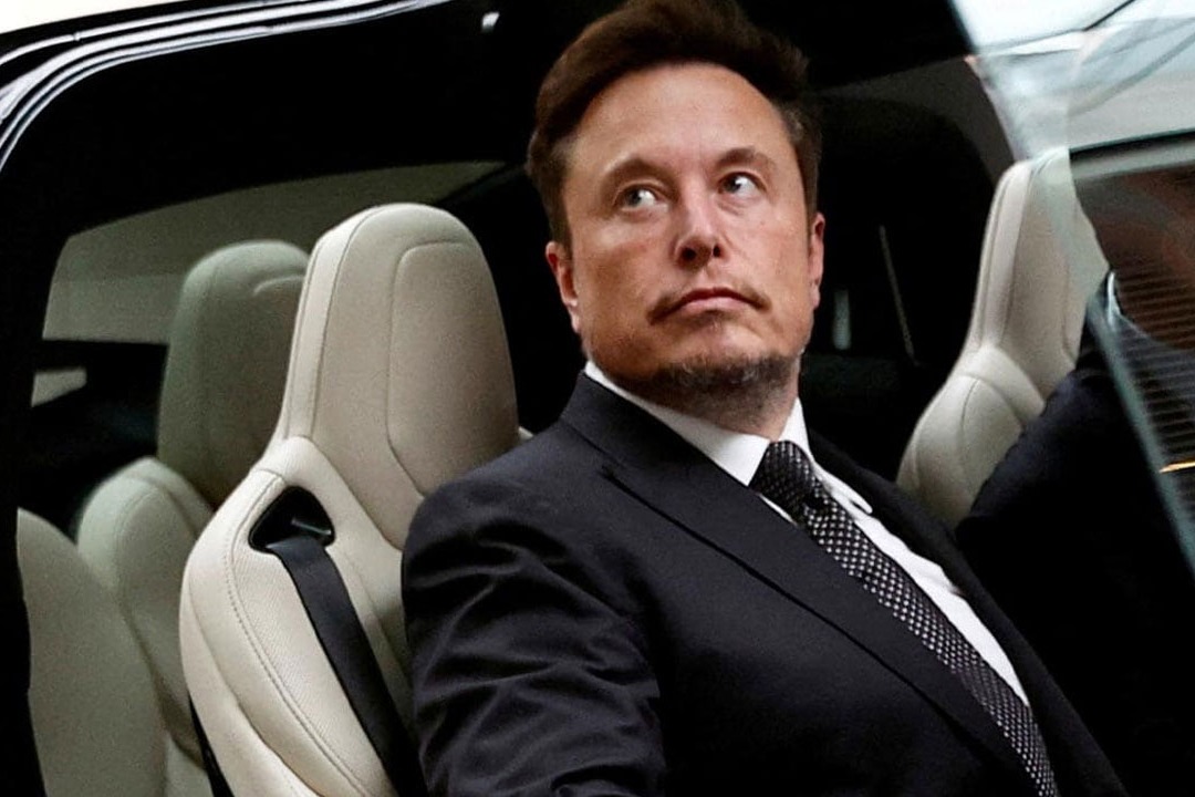 Elon Musk Wealth Shrinks By 16 Billion Dollars