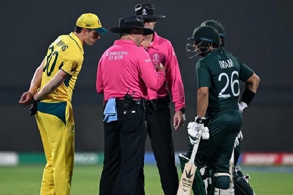 AUS vs PAK World Cup 2023 Why was the DRS down at Chinnaswamy Stadium