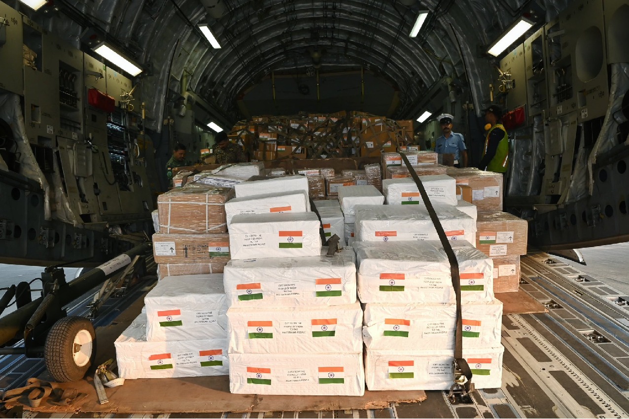 India sends humanitarian aid to war-torn Palestine