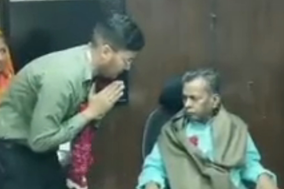 Video showing IAS officer offering shawl, his chair to priest goes viral