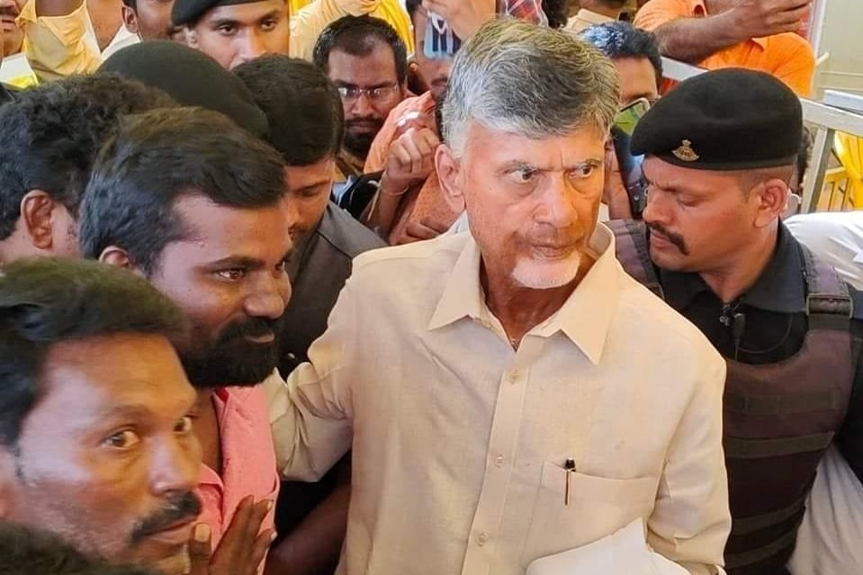 Chandrababu files house motion petition in AP High Court
