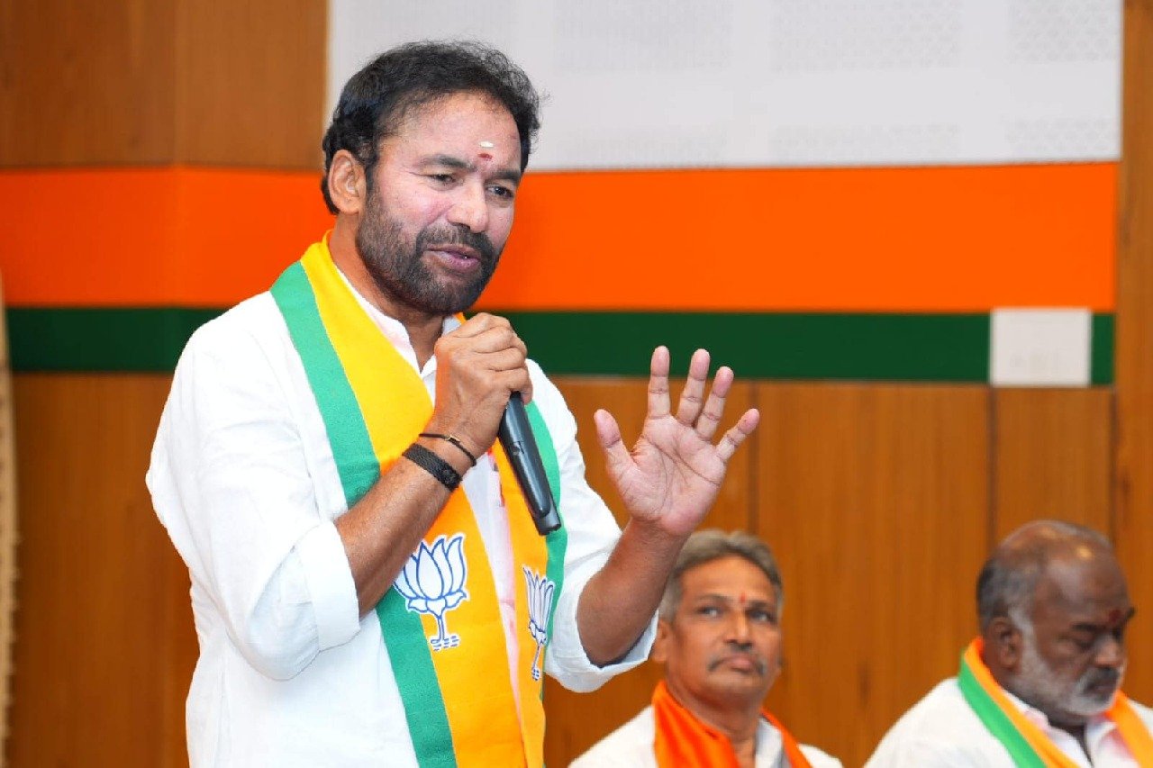 Kishan Reddy hot comments to congress and brs