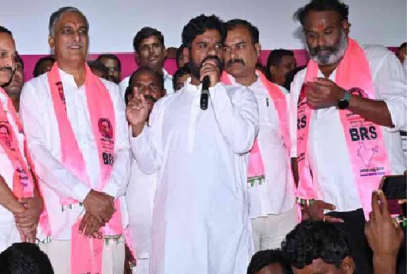 Bithiri Sathi Join to BRS Party