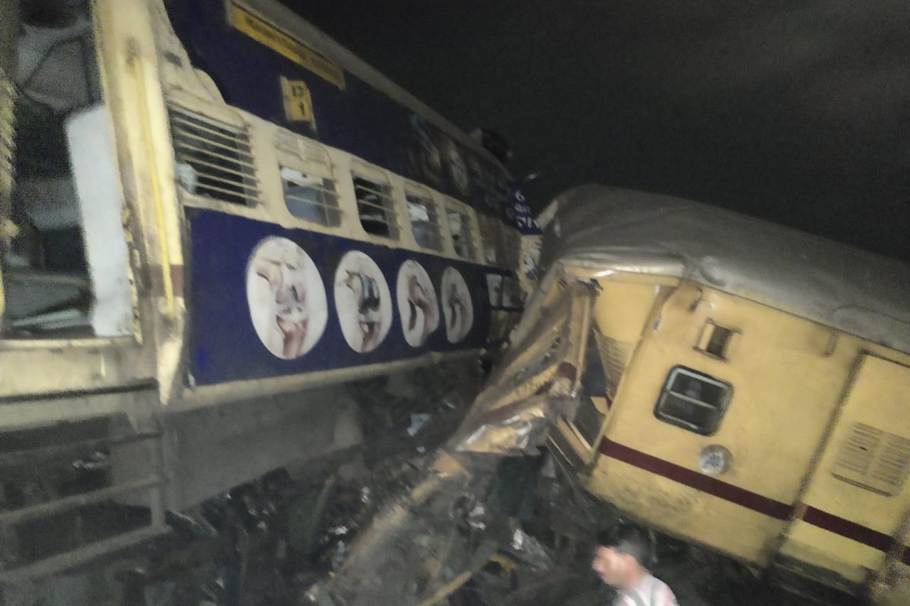 Two trains collides in Vijayanagaram district