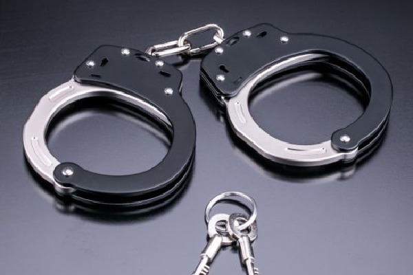 Two youths held for extortion-cum-death threats to Mukesh Ambani
