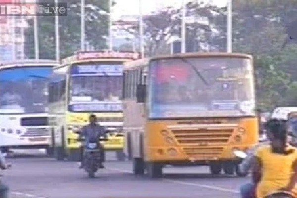 Police case filed on chennai bus conductor for calling a woman as aunt 