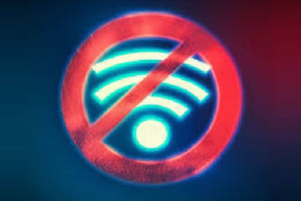 Mobile internet ban in Manipur again extended till Nov 8