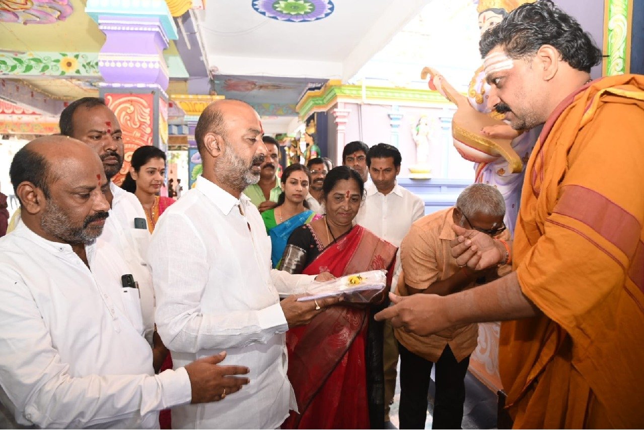 Bandi sanjay visits mahashakti temple before filing nomination papers