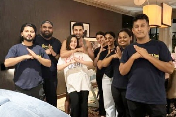 Ranbir hugs Alia in pic from Raha's first b'day party
