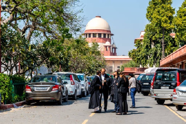 Supreme Court furious on Delhi Pollution