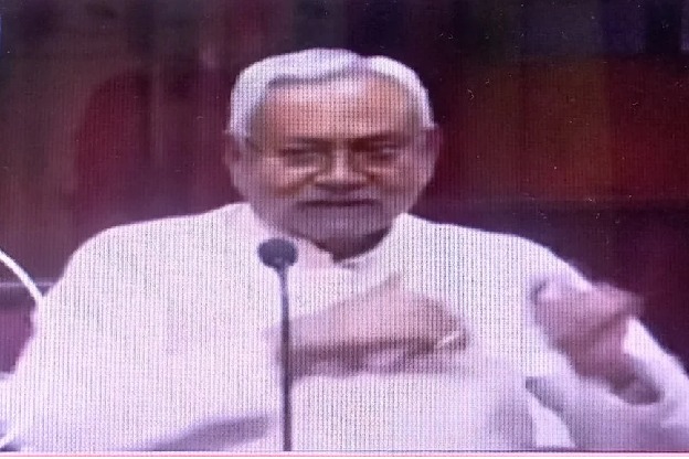 Nitish Kumar makes vulgar speech about population control in Assembly