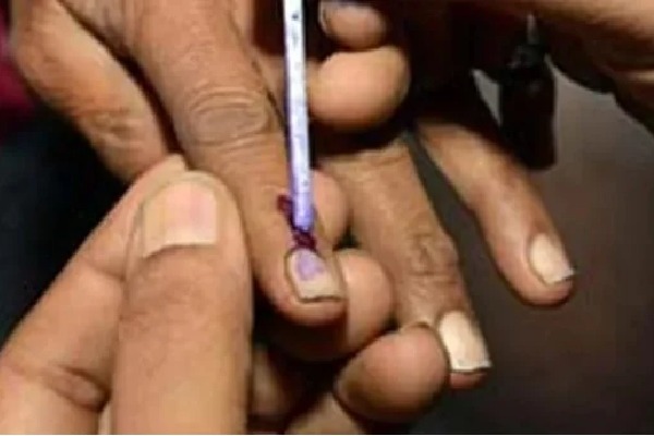 Ink mark to voter aides