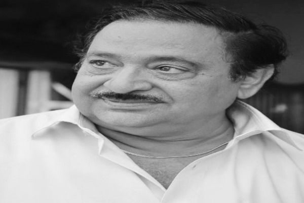 Nara lokesh extends condolences over Chandramohan passing away 
