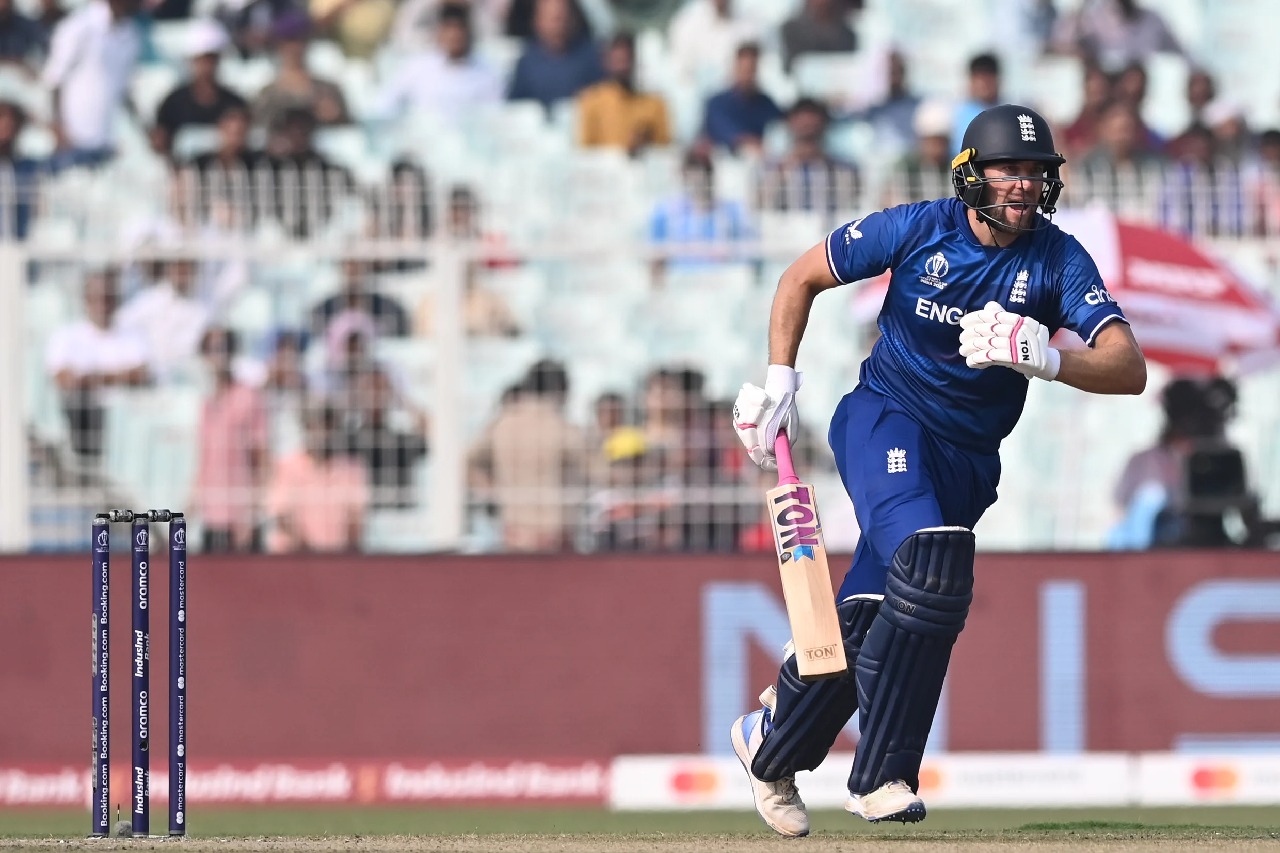 Openers gives good start to England