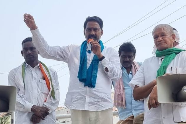 Telangana Congress persuades rebel to withdraw in Suryapet