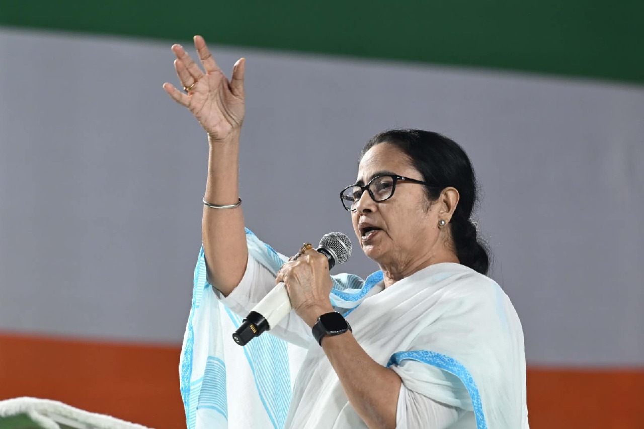 Mamata Banerjee comments on Team India practice jersey colour 