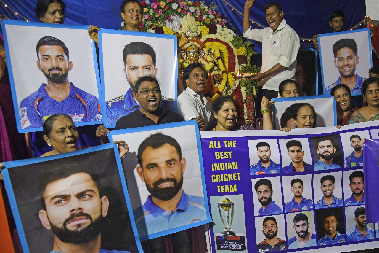 Wishes poured on Team India in world cup final