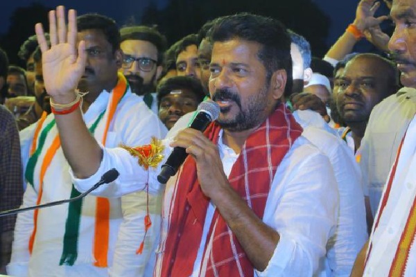 Revanth Reddy says KTR wants kcrs defeat in kamareddy